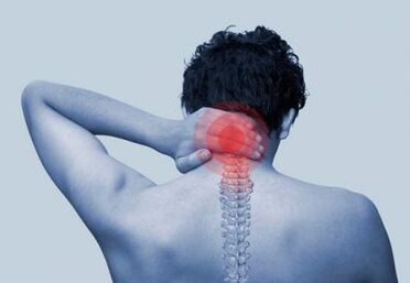intern Symptomer vun Osteochondrose vum Hals
